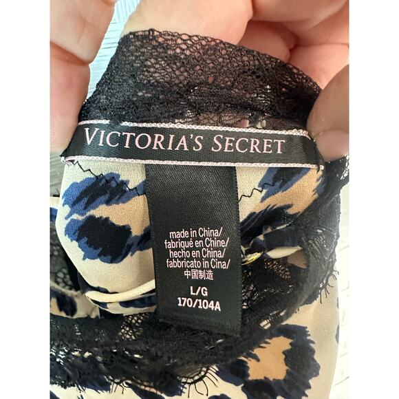 Victoria’s Secret women’s slip dress animal print cheetah print lace romantic ￼ - Picture 3 of 8